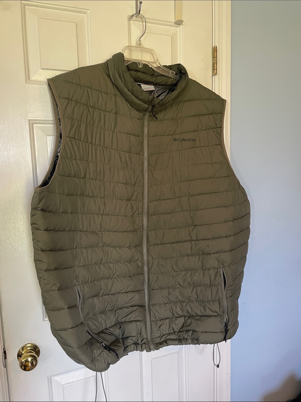 Columbia men or women’s Olive Green Packable Quilted Vest